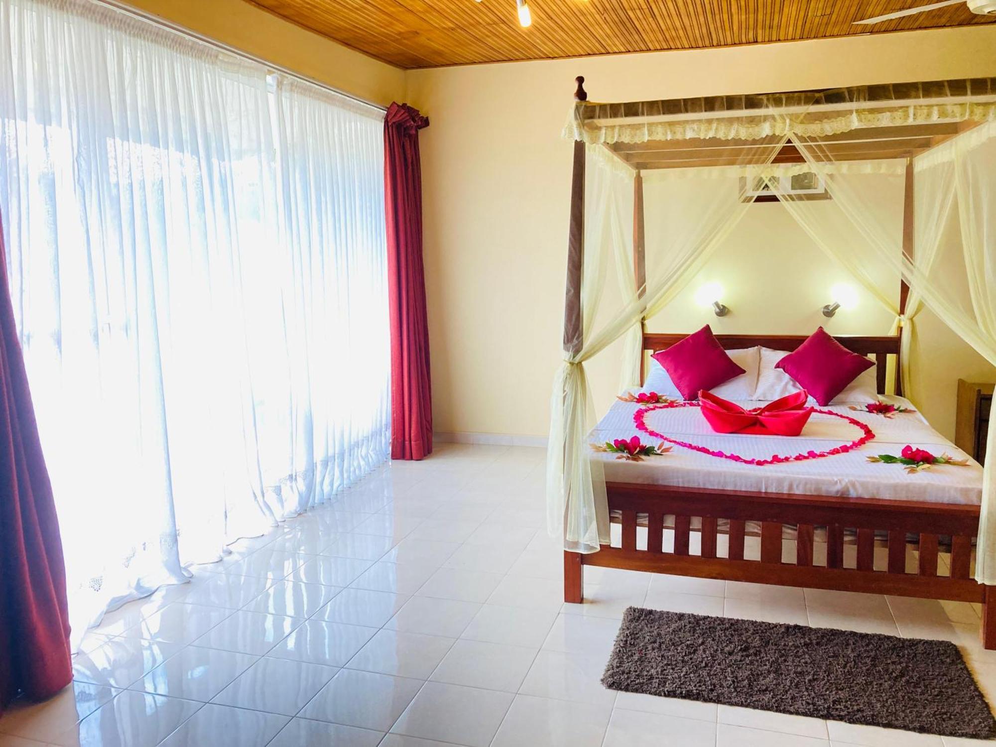 Rainforest Lodge, Deniyaya Singheraja Buitenkant foto